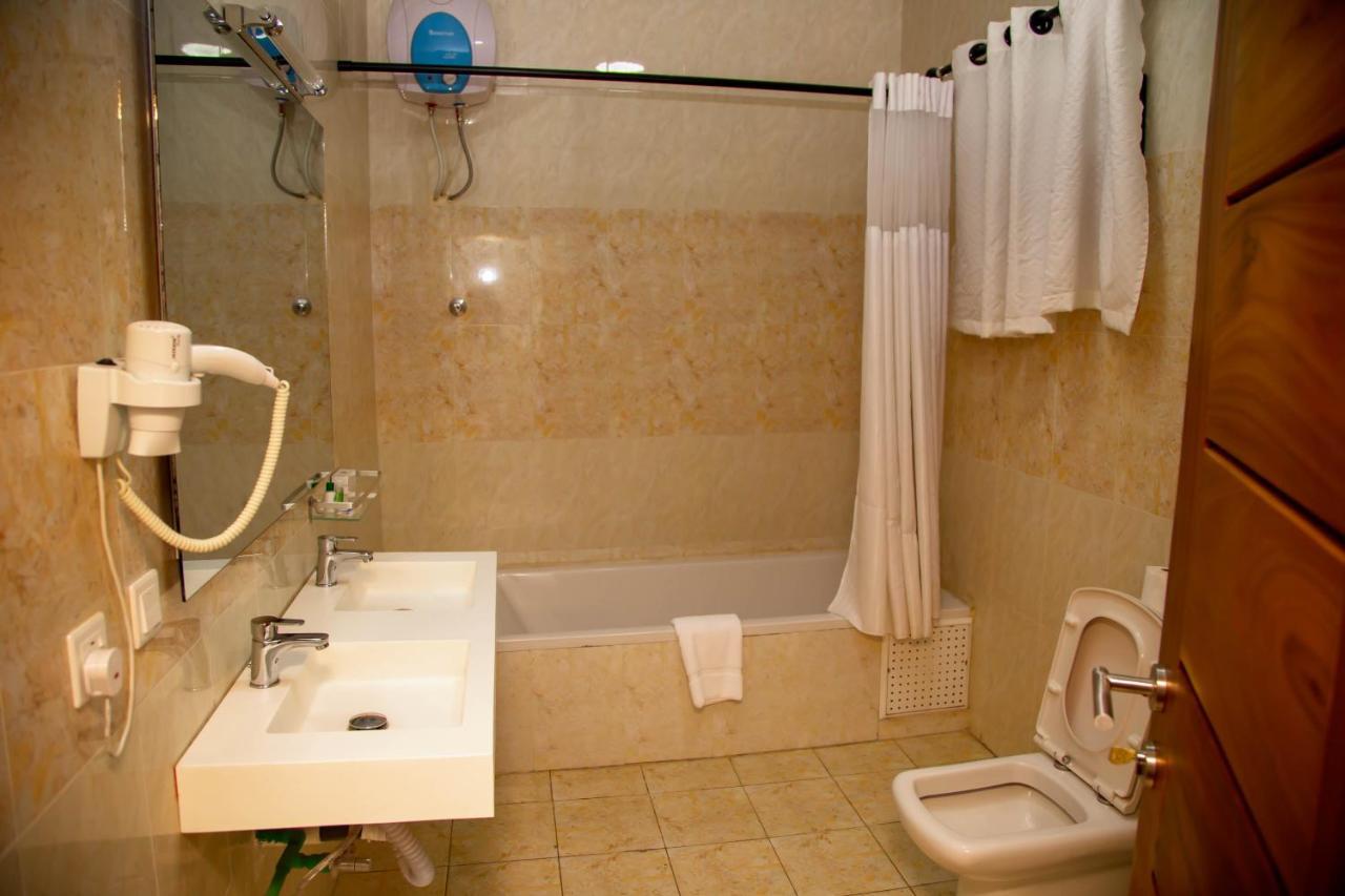 Ange Hill Hotel Άκρα Εξωτερικό φωτογραφία